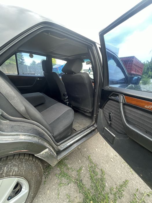 Mercedes Benz  W124