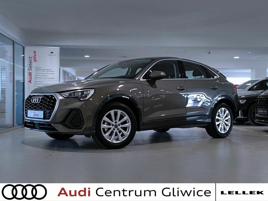 Audi Q3 Sportback Akt temp Lane Assist Kamera Smartphone interface Martwe Pole Alarm