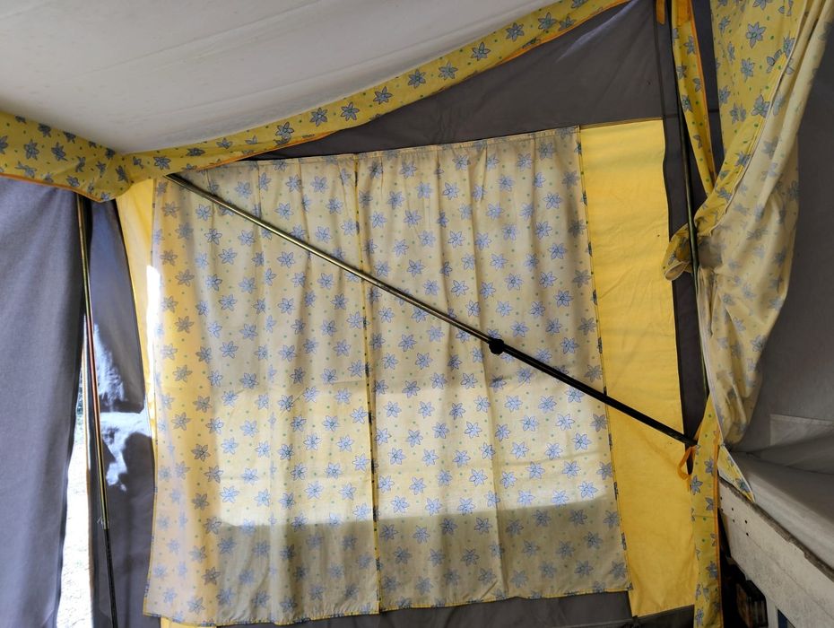 Auto tenda 2 quartos e uma sala