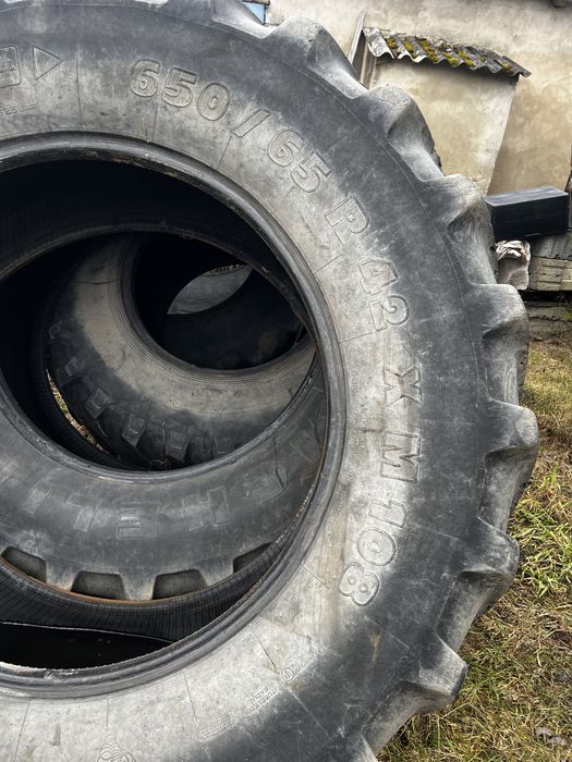 Dwie opony Michelin XM 108 650/65/42