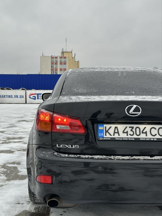 Lexus IS250 2,5 бензинПродам власний автомобіль