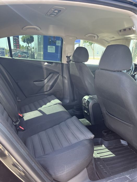 Sprzedam samochód VW  Passat b6