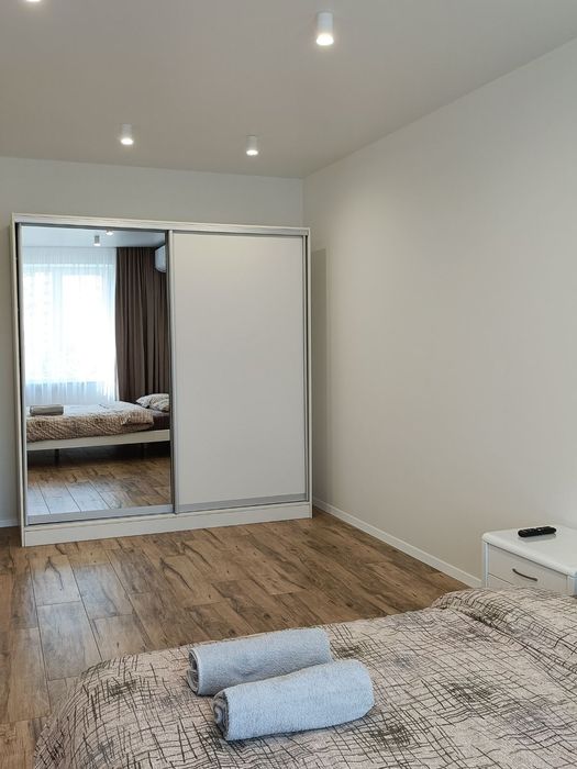 Погодинно подобово новобудова центр   власник виписую документи