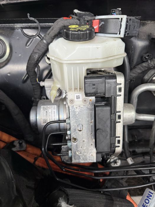 Вакумний підсилювач гальм Audi E Tron 18- 4ke614100af