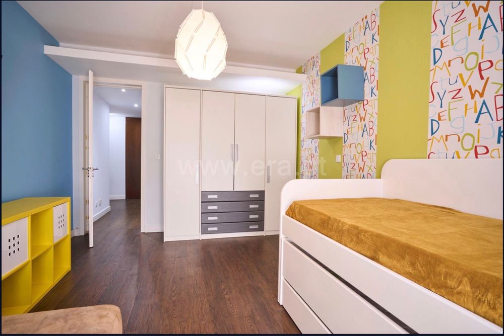 Vendo quarto completo, com cama dupla e gaveta + sofa cama de canto (com ou sem) em muitíssimo bom estado, seminovo