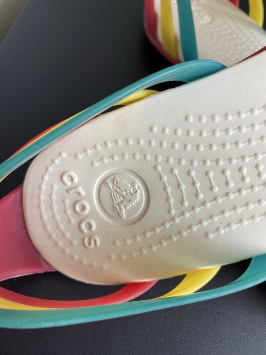 Kultowe sandały Crocs Huarache r. 36/37 W6