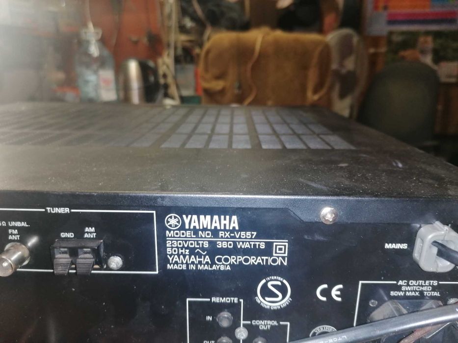 ресивер Yamaha model RX - V557