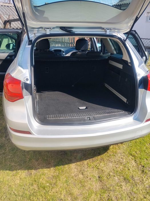 OPEL Astra j універсал