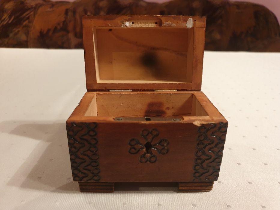 Drewniana szkatułka hand made art deco