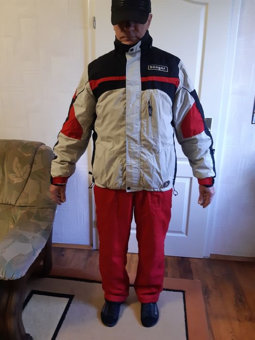 Костюм теплый,зимний.