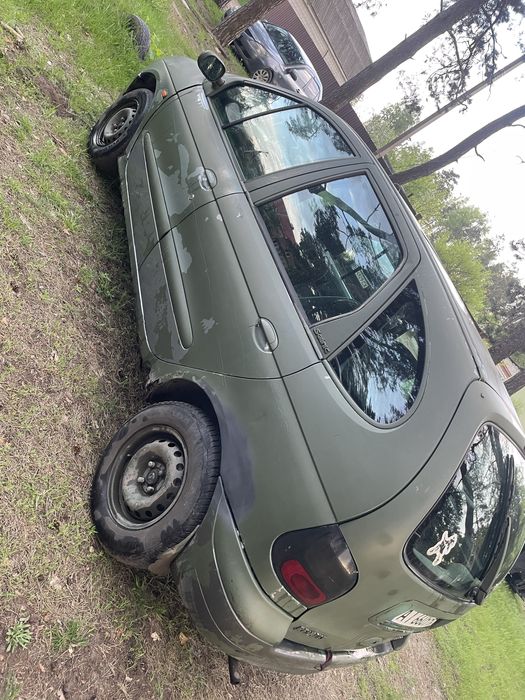 Renault Megane Scenic 1999 рік 1.9td