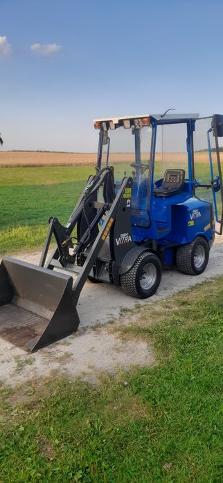 Miniładowarka 4x4  ładowarka kubota iseki przegłubowa nie weidemann avant