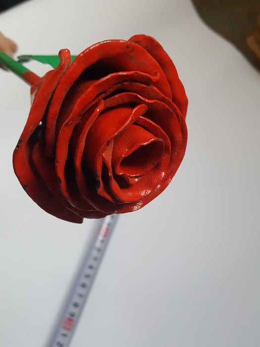 Роза. Декор. Металл.