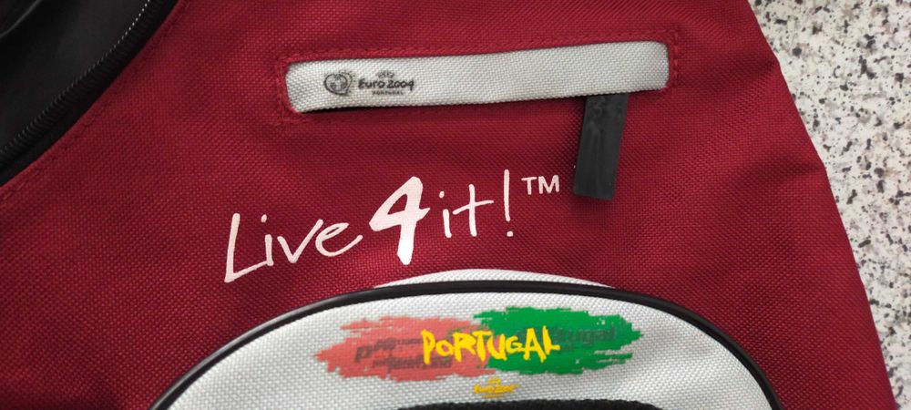 Conjunto Mochila e Cinta Oficial Euro 2004 UEFA Novo