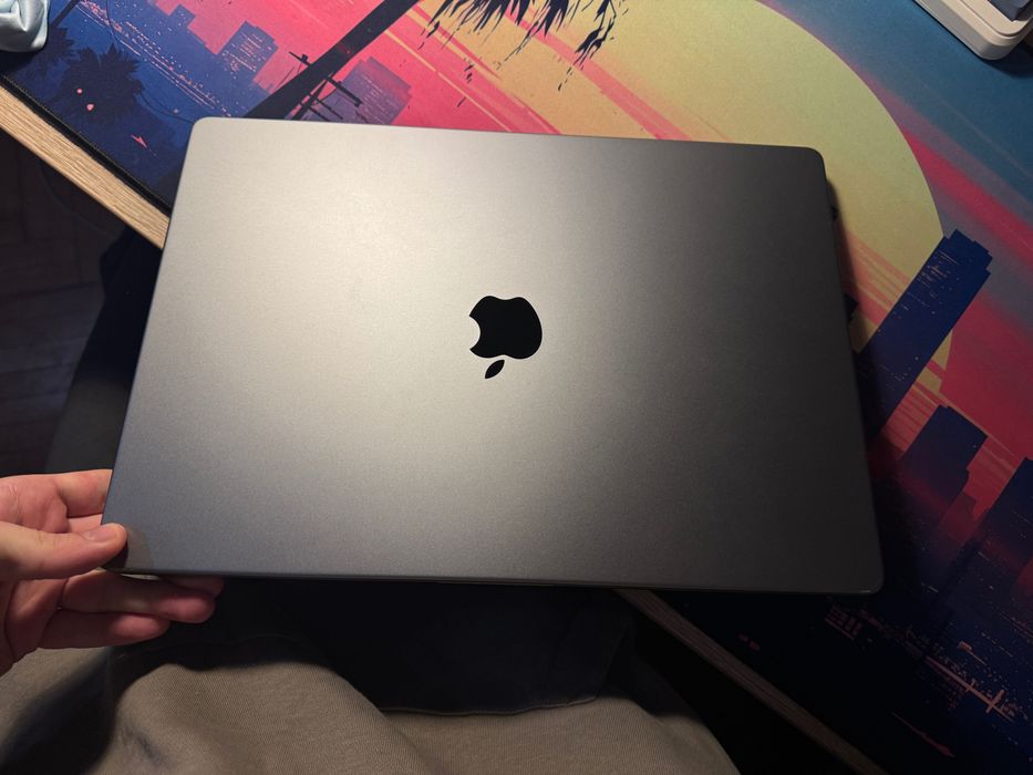 MacBook pro m1 pro 16" 16/512