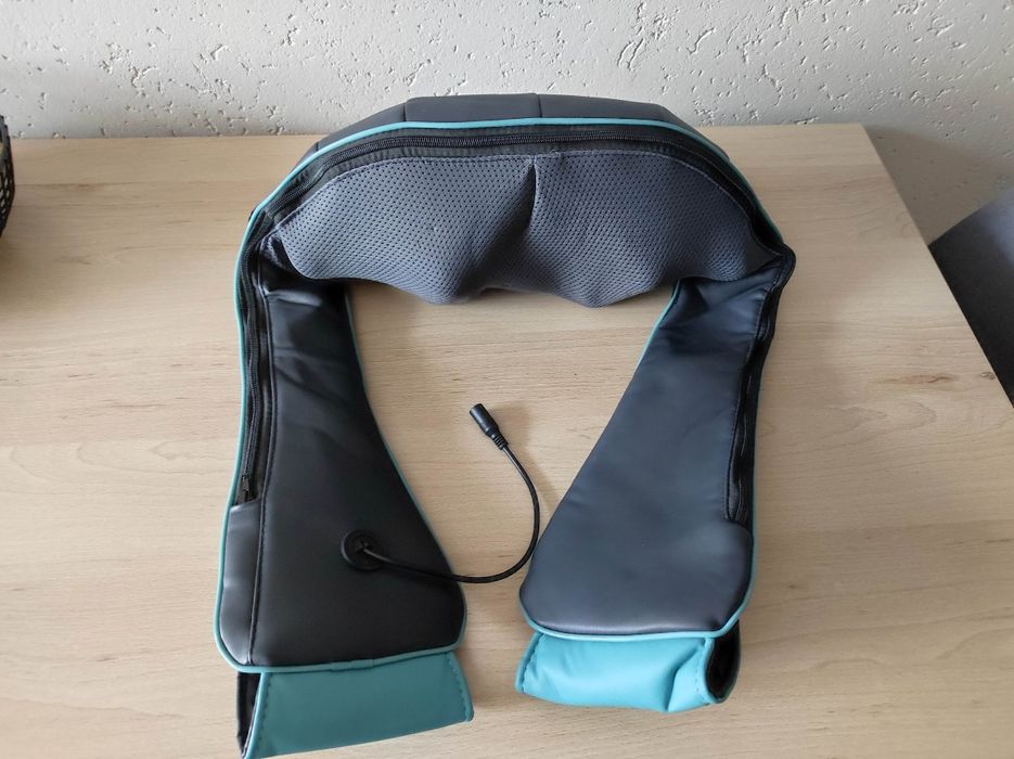 Masażer Shiatsu Invo Spa.