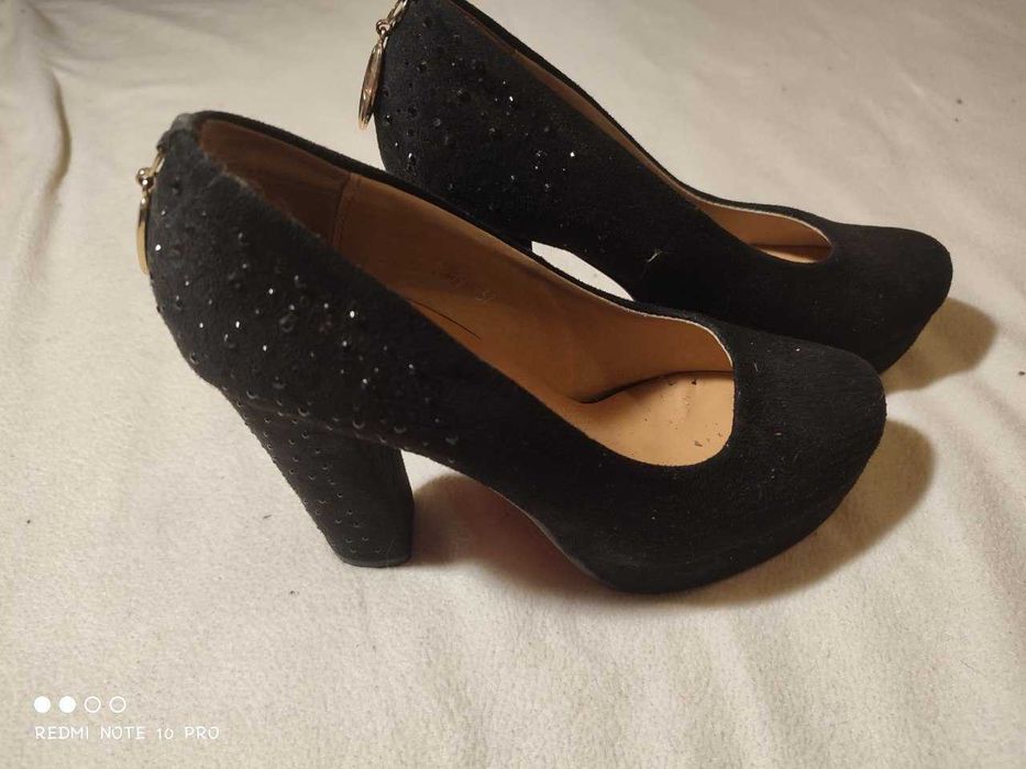 Жіночі чорні Туфлі