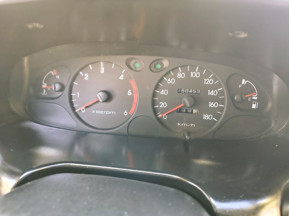 Hyundai H1 2.5 TD