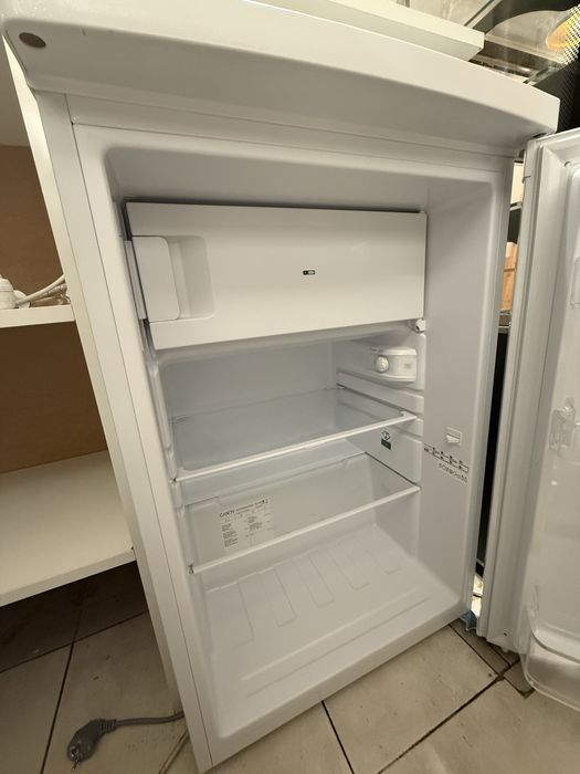 Холодильник Candy з міні морозилкою