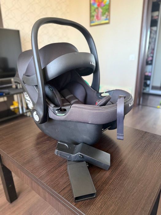 Автокрісло Carello CRL-8801 + база Isofix + адаптери
