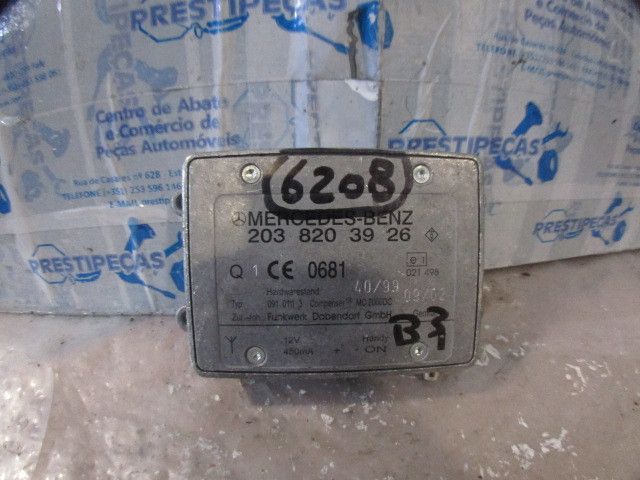 Amplificador de antena MERCEDES-BENZ Classe C (W203)