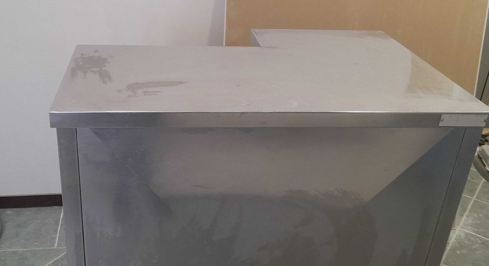 Bandaca de bar com gafeta e parteleira