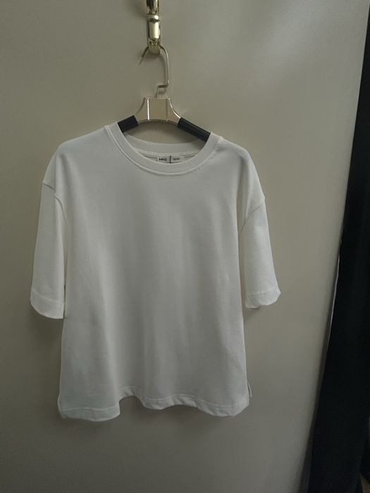 Футболка нова Mango