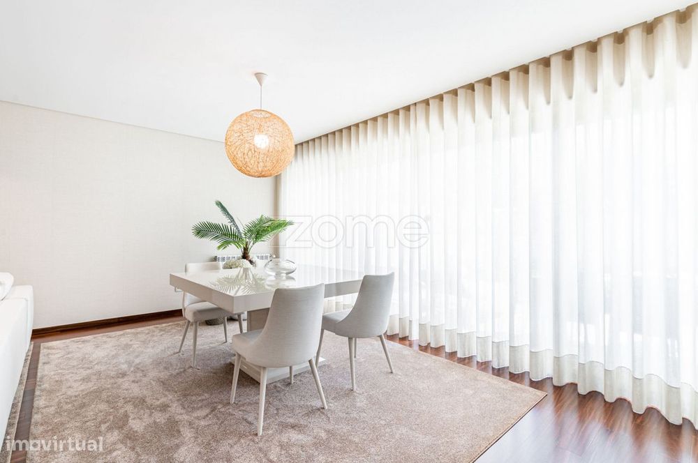 Moradia T5 em Palmeira, Braga