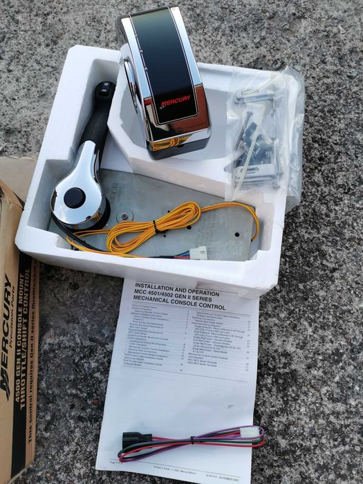 Manetka Mercury Mariner