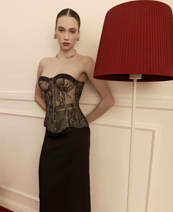 Мереживний корсет