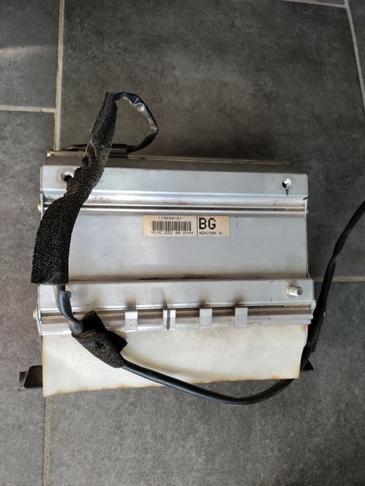 Подушка безпеки (пасажира) mazda 323f рестайл