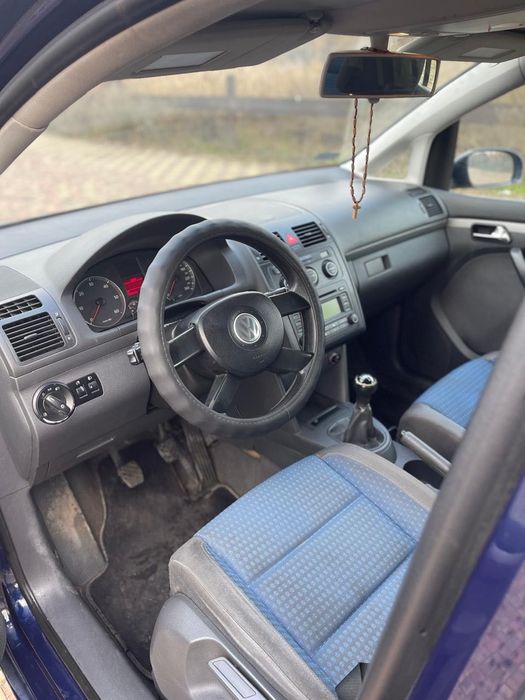 Продам Фольксваген Тоуран 2006г.в. 1,9 турбодизель