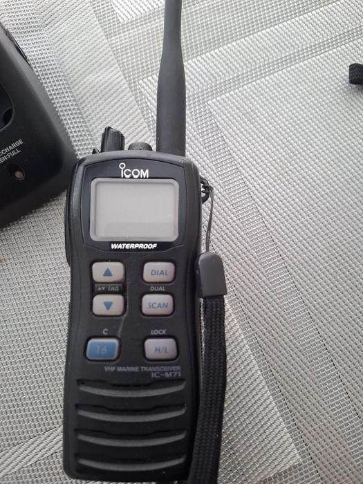 Судовая рация  Icom
