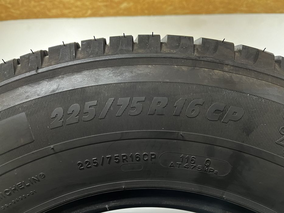 Michelin Agilis 225/75/16C