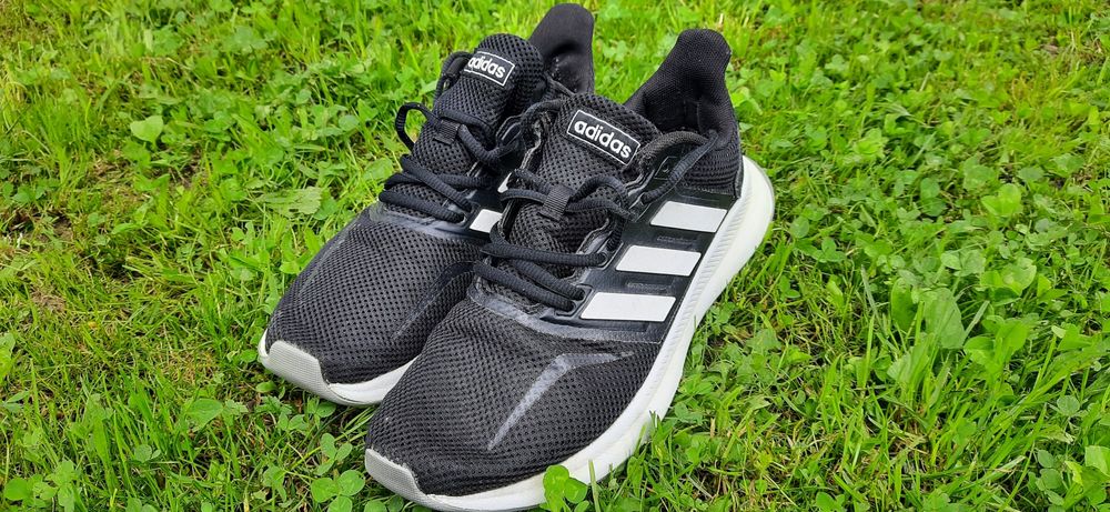 Красовки Адідас спорт