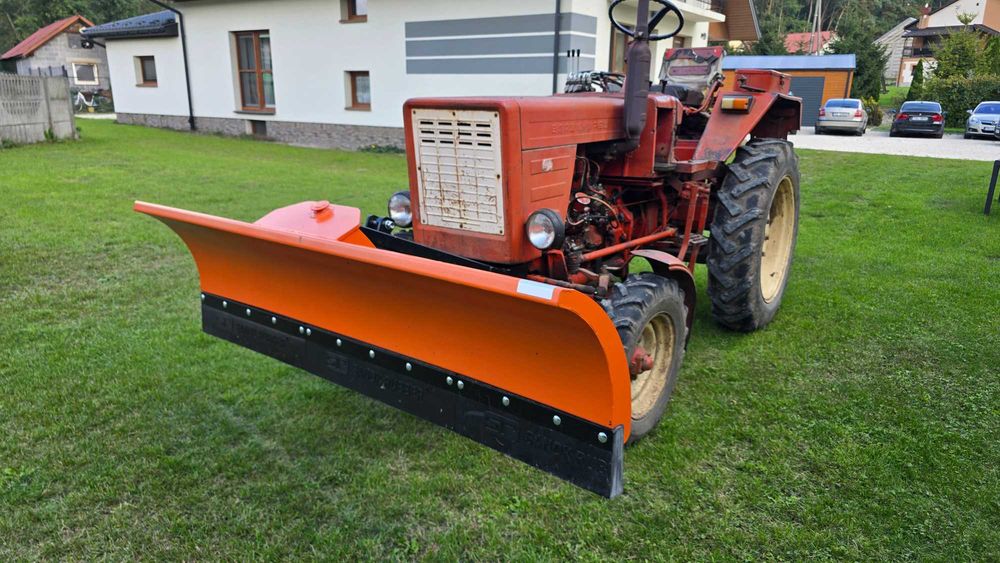 Pług śnieżny do Ciągnika T-25 Rusek Władymirec szerokość pługu 2M Pomarańczowy