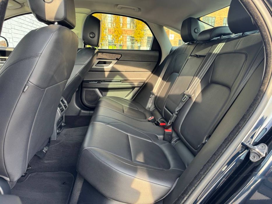 Jaguar XF-35t AWD Car Invest Ukraine Лізинг