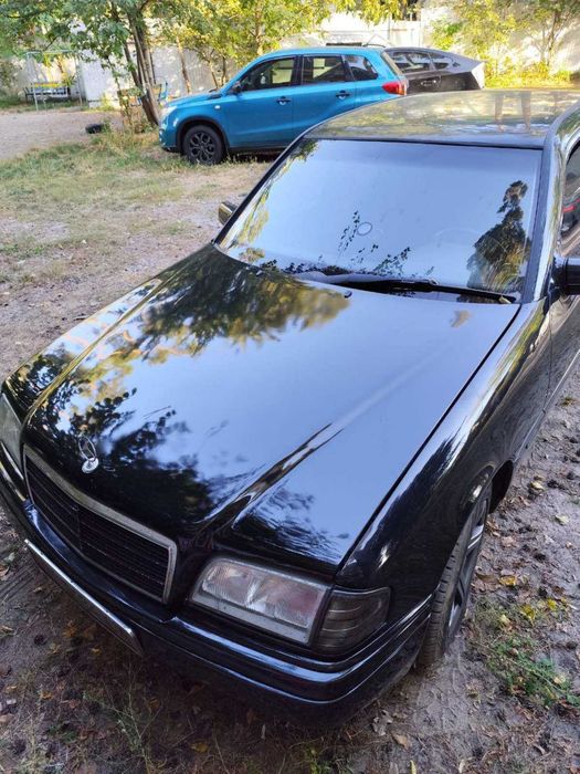 Mercedes C 230 2,3 компрессор газ/бензин Мерседес Бенц 1997г.