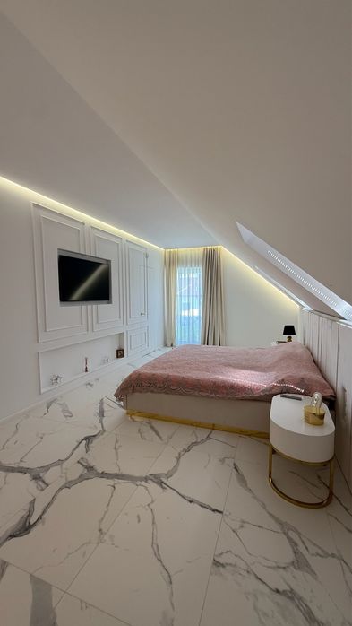 Продаж розкішного будинку с. Рованці