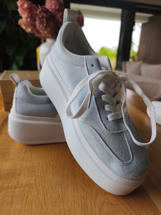 Buty Adidasy błękitne wysokie 39