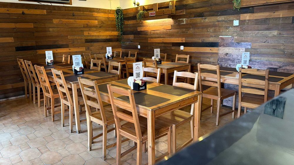 Trespasse Pizzaria na Avenida dos Moinhos, 26101-20, Alfragide