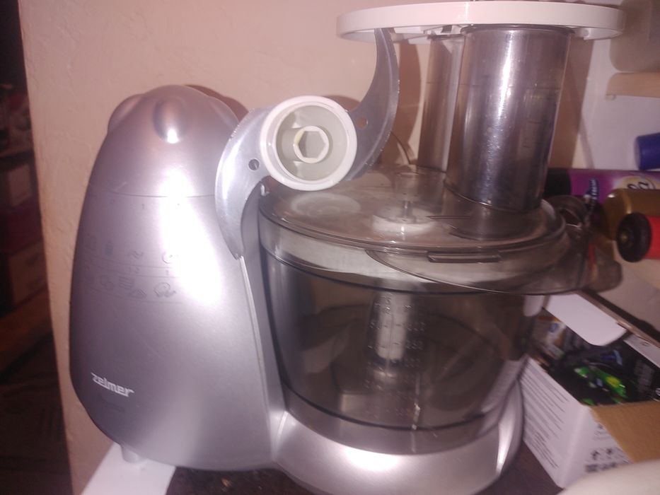 Wielozadaniowy robot kuchenny ZELMER TYP 877