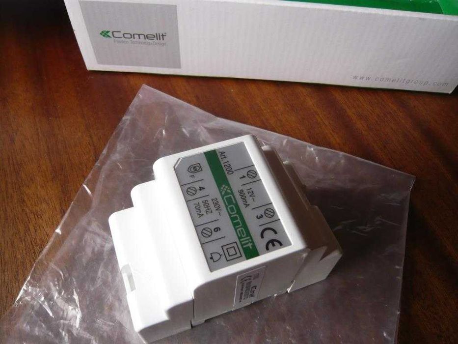 Transformador Comelit 1200 + caixa + base