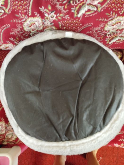 Лежанка для котика