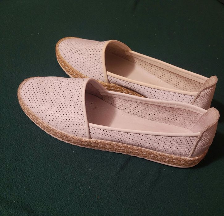 Женские кожаные  мокасины