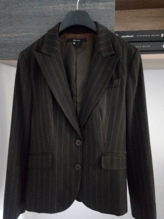 Blazer Zara castanho com risca bege