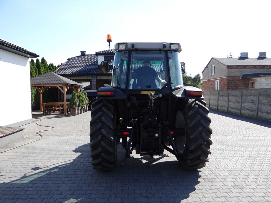 Massey Ferguson 6235 Sprowadzony Biegi pełzające