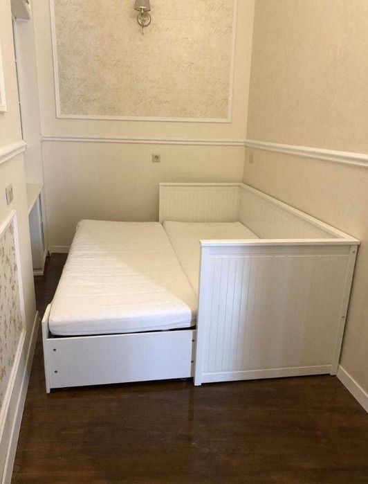 Чудова квартира в історичному центрі, Корятовича