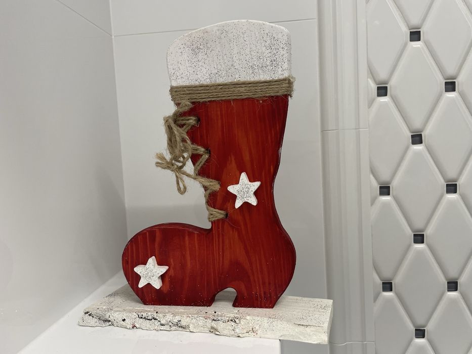 Drewniany czerwony but świąteczny dekoracja Handmade