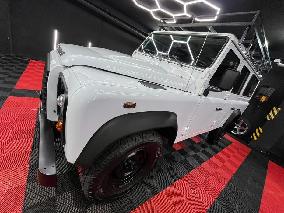 Land Rover Defender 110 DPF SE